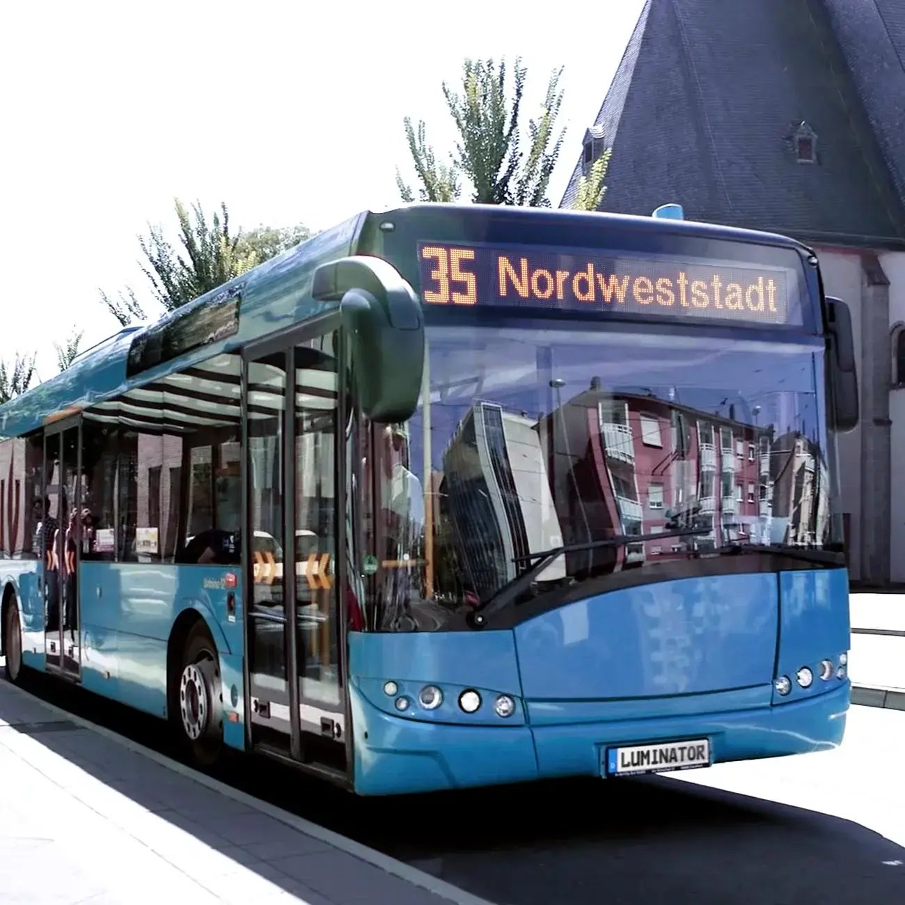 panneaux_de_destination_des_bus-6241d89b